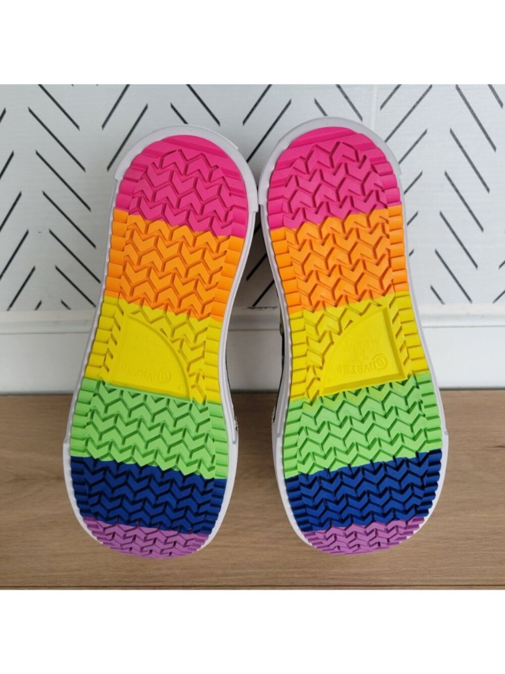 ❤️Converse Chuck Taylor Lift Platform Pride Size 6 Women's Shoes Leopard A15782C - Picture 7 of 10